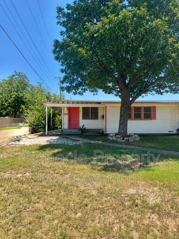 San Angelo House: 1313 Guadalupe St.