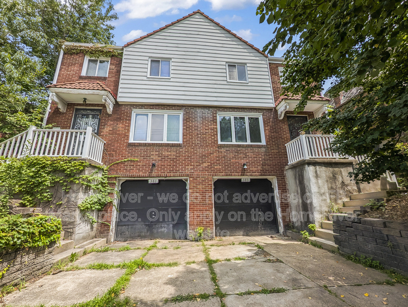 Pittsburgh House: 383 Broadmoor Ave