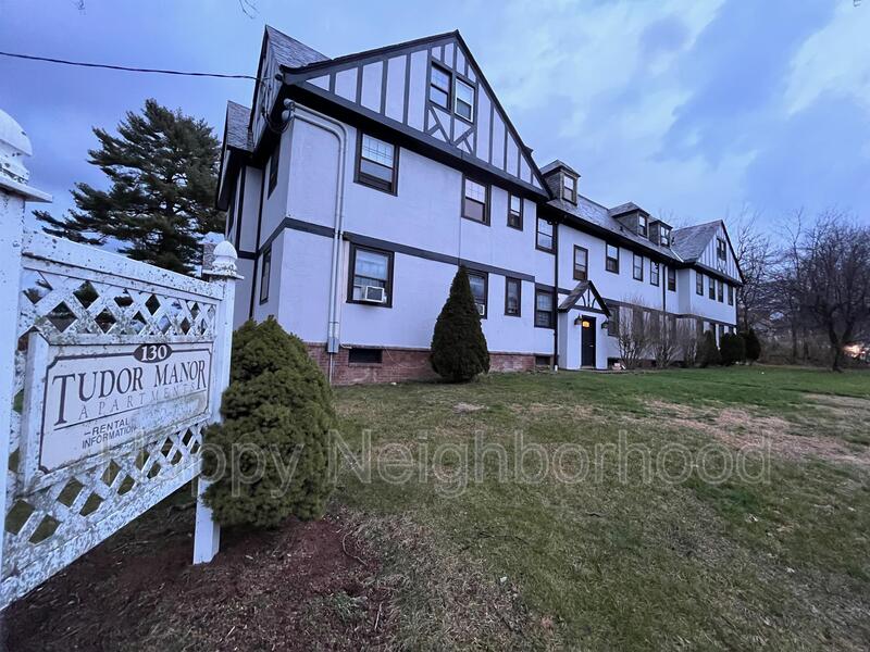 Meriden House: 130 Bradley AvenueUnit 303