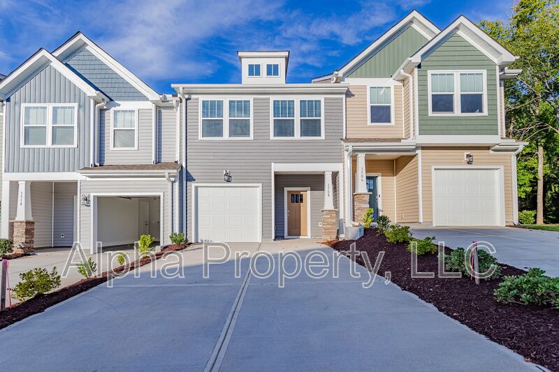 Moore House: 1508 Rivermeade Dr