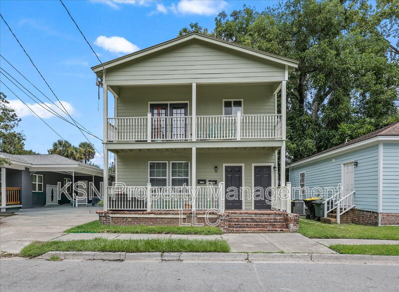 Savannah Condo: 1124 Collins Street