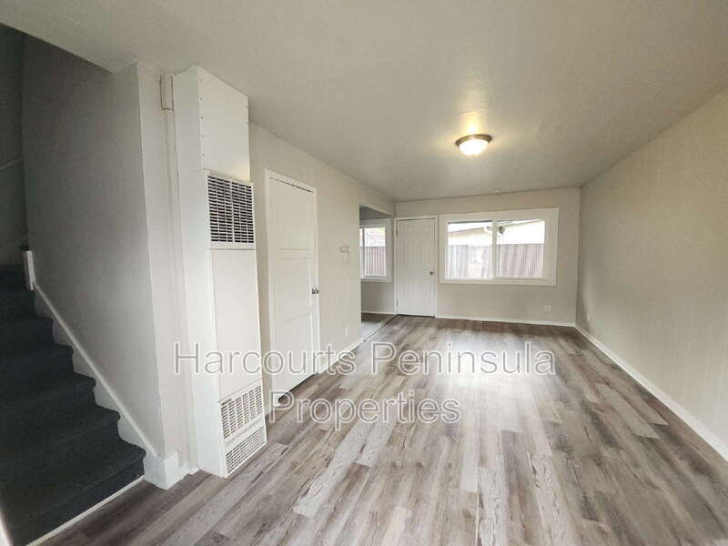 Bremerton Condo: 2825 Northeast Center Street