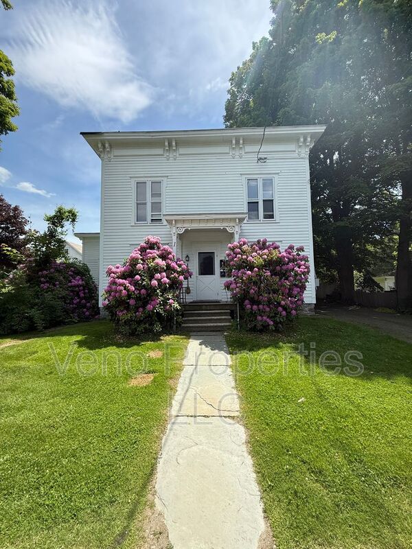 Cambridge House: 1 Pleasant St.