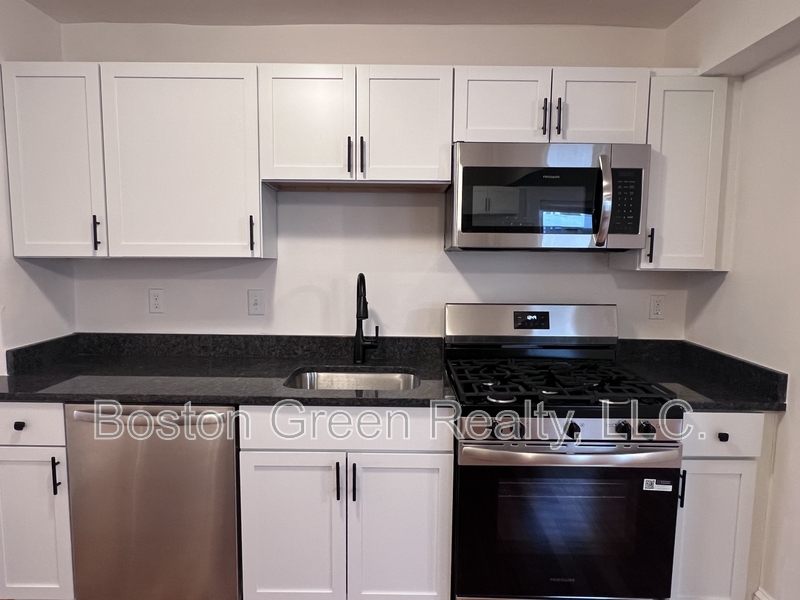 Somerville House: 69 Jaques Street