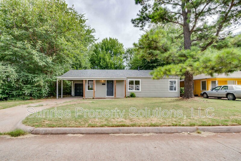 Midwest City House: 509 E Rose Dr