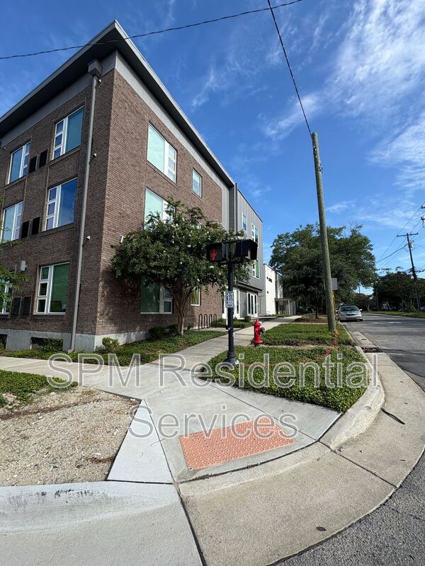 Wilmington House: 724 S 5th Ave