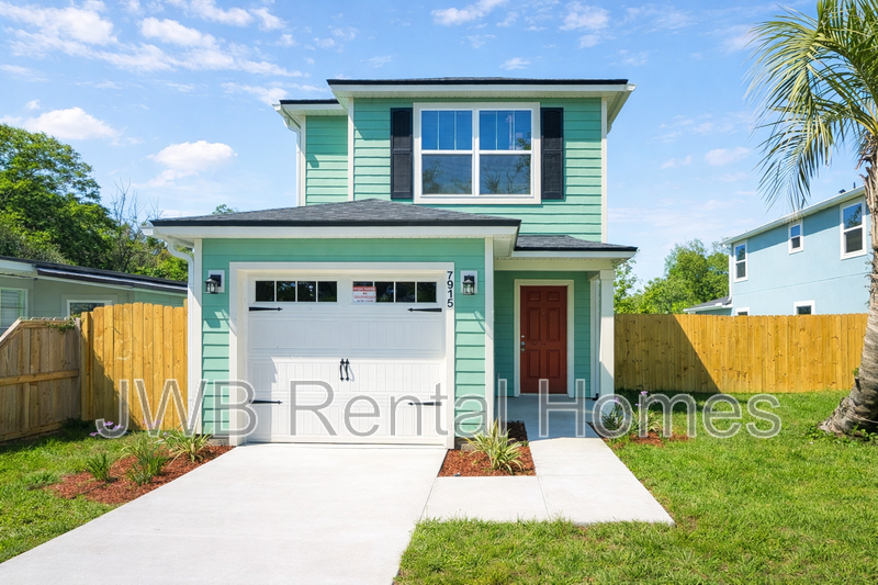 Jacksonville House: 7915 Eaton Ave