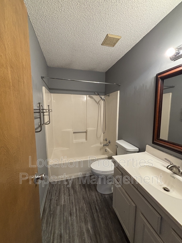 3822 Westland Place - 1, Lawrence, Kansas rental photo 16 of 16