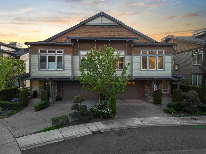 Renton Townhome: 4255 Williams Ave N