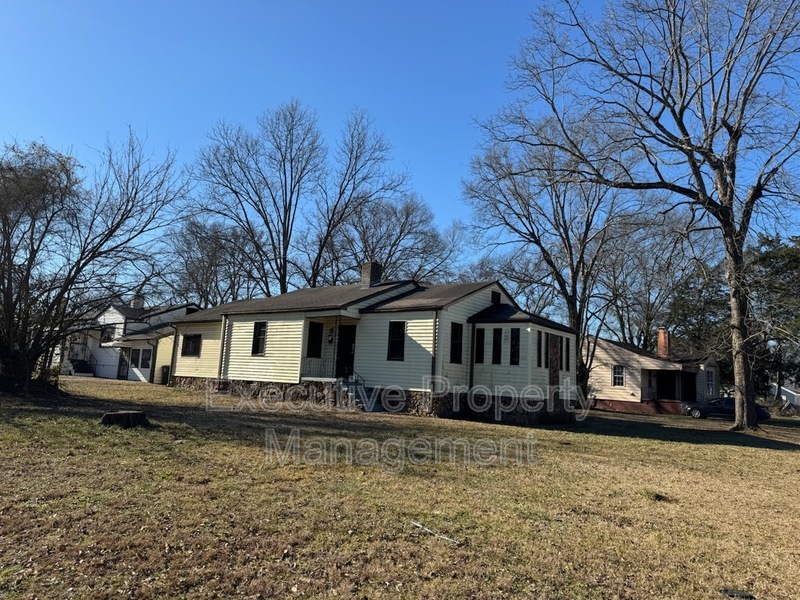 Birmingham House: 200 23rd Street SW
