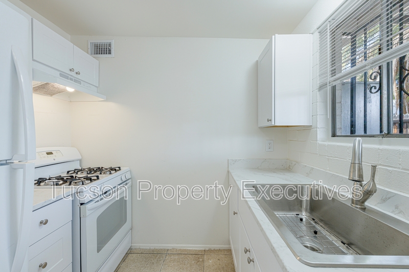 Tucson Condo: 4235 E. Lee Street