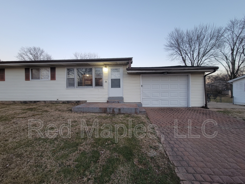 St. Charles Condo: 3B Fairview Dr