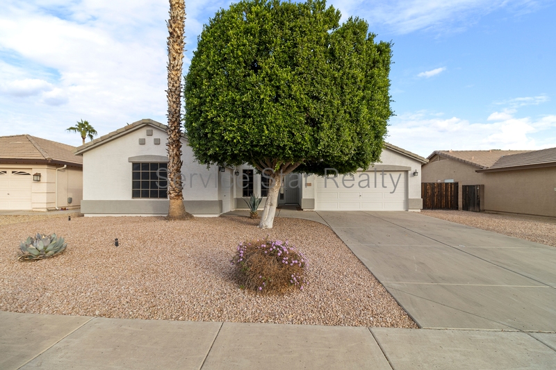 Surprise House: 14513 N 152nd Ln