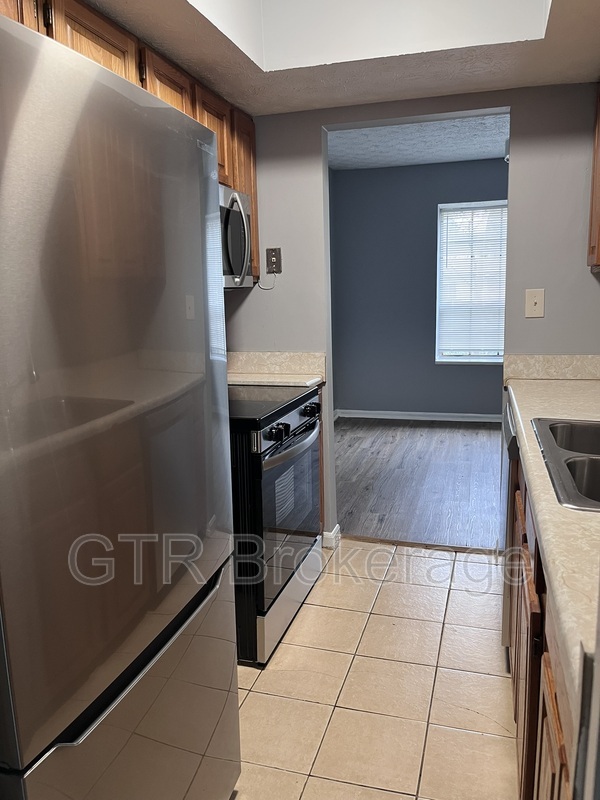 Morrow Townhome: 2584 Stratford Lane