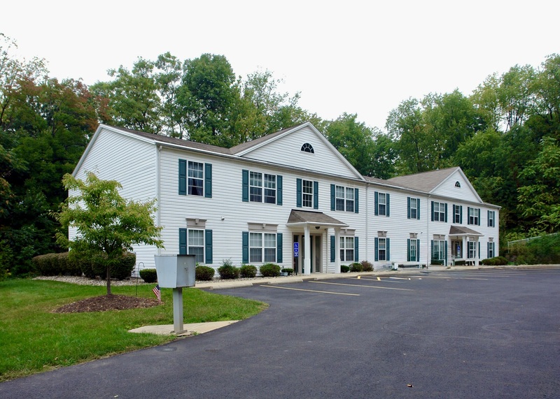 Wadsworth Condo: 426 Oakwood Ave. - I