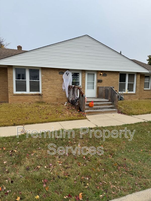 Rockford House: 2606 13th Avenue