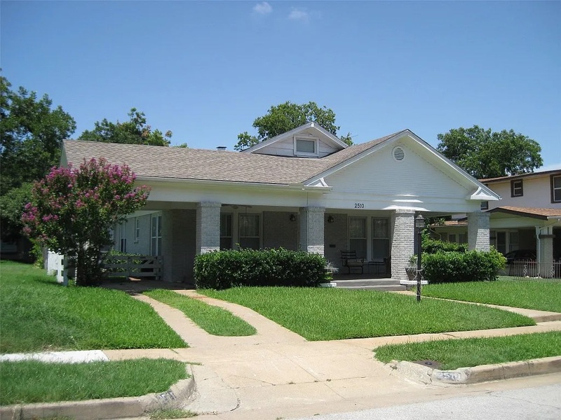 Fort Worth House: 2510 Wabash Avenue