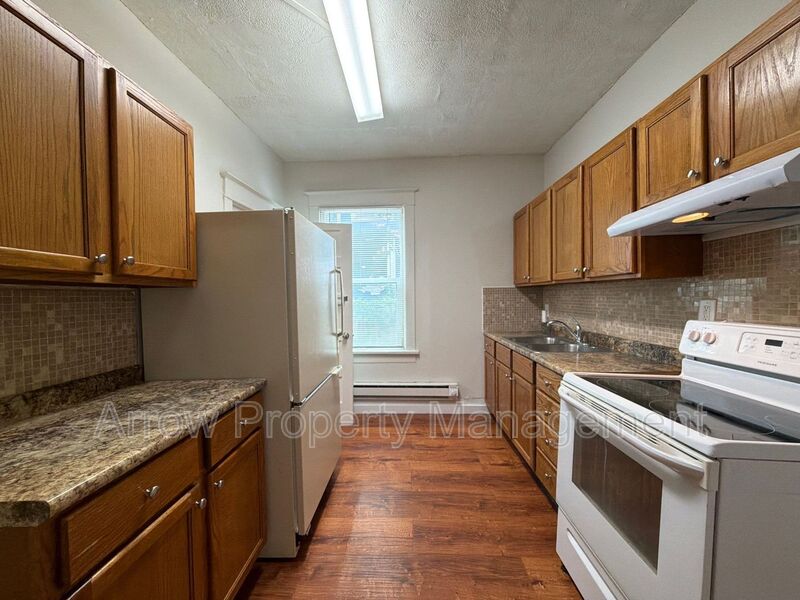 Lincoln Condo: 1215 Peach Street
