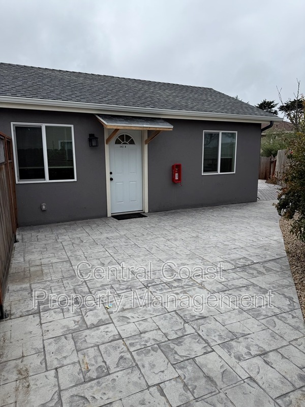 Marina House: 142 Peppertree Place
