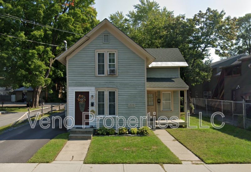 Glens Falls House: 133 Bay St.