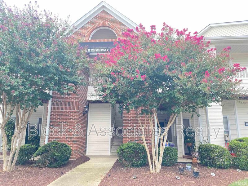 Raleigh House: 2110-103 Breezeway Dr