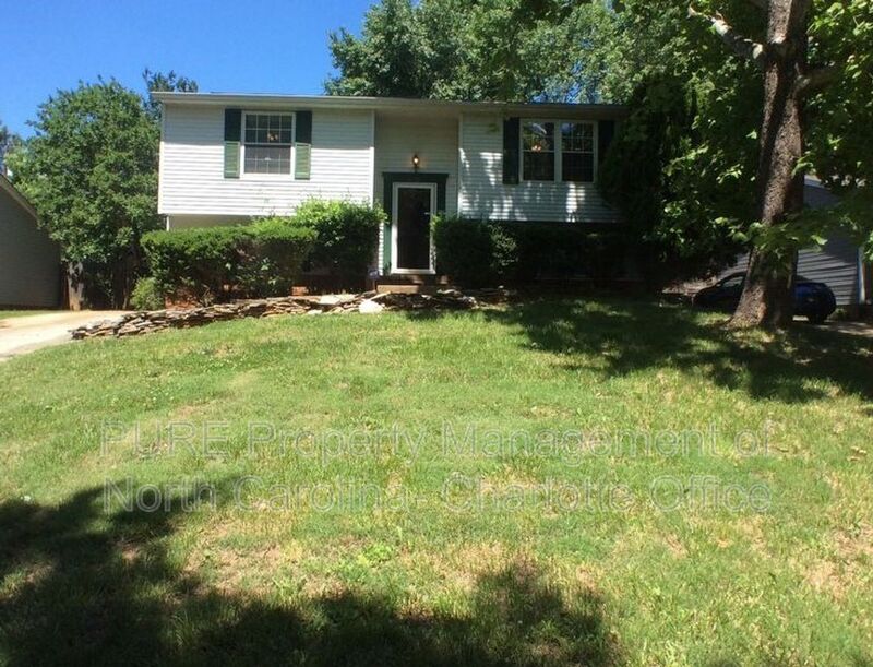 Charlotte House: 8115 Bald Ridge Drive