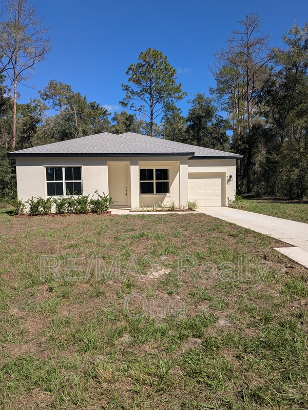 Citrus Springs House: 735 East Toledo Drive