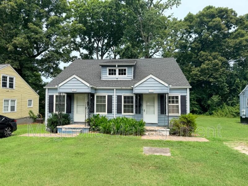 Henderson House: 1440 Perry Ave.