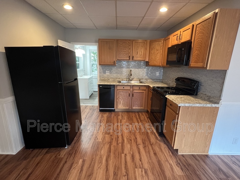 Manchester Condo: 68 Kenney Street