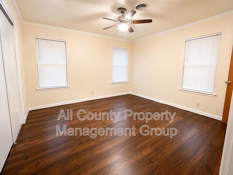 Main Rental Photo 14