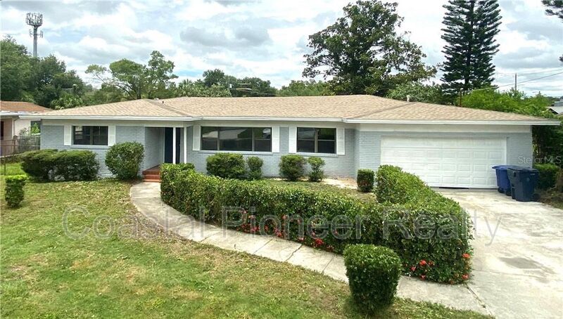 Tampa House: 1612 E 33rd Ave