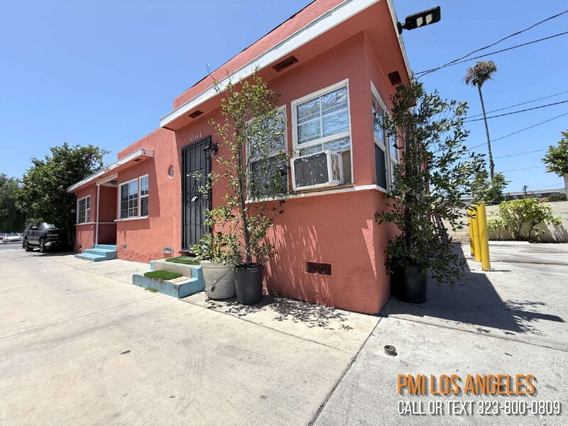 Los Angeles Condo: 6914 1/2 Main Street