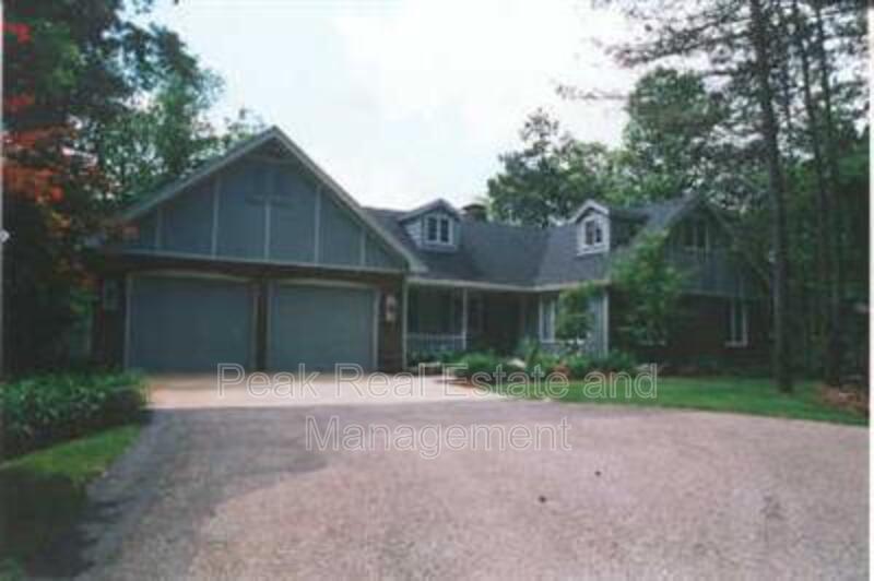 Ada House: 8111 Bailey Drive Southeast