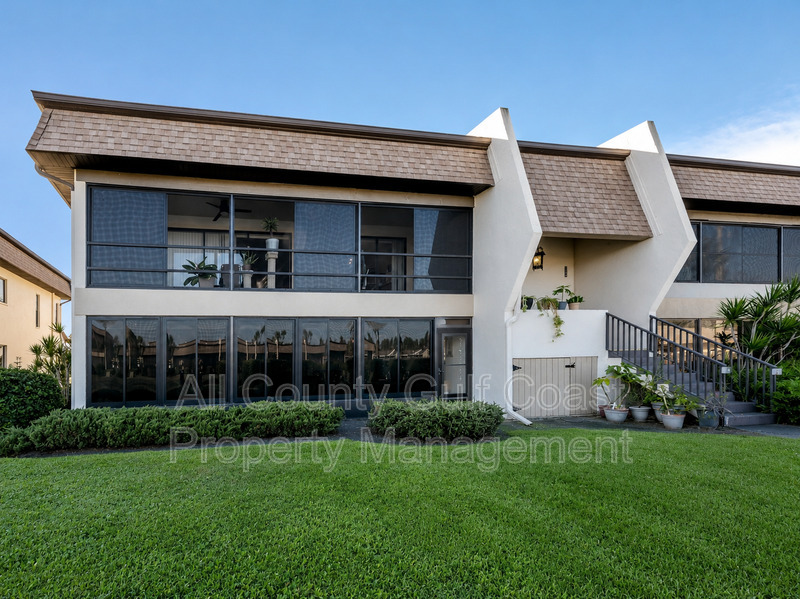 Venice House: 1737 Bonitas Cir