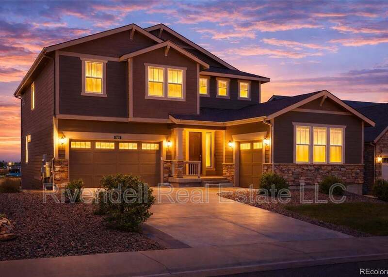Castle Rock House: 2917 Furthermore Lane