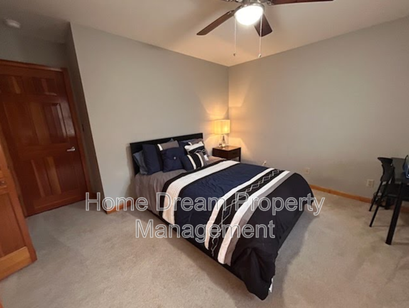 Fredericksburg House: 1401 Bragg Road A3