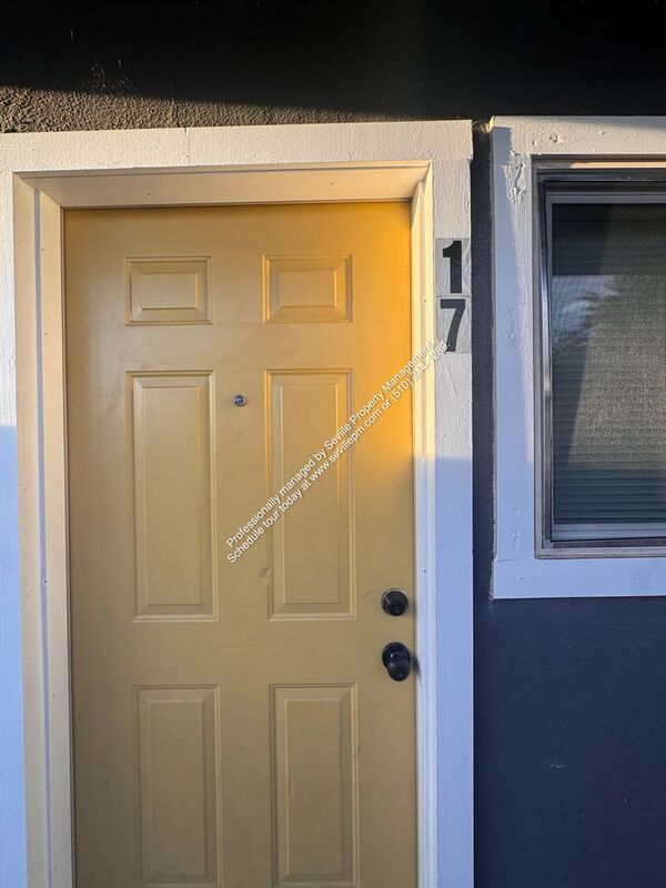 Oakland Condo: 8656 MacArthur Blvd