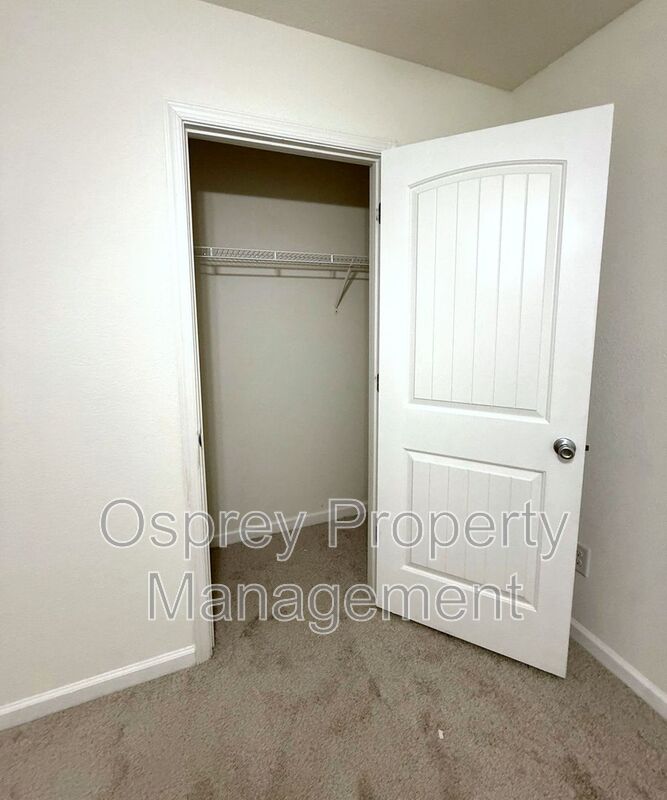 Spacious 4BR Home with Large Fenced Yard & Prime Location  - Photo 18