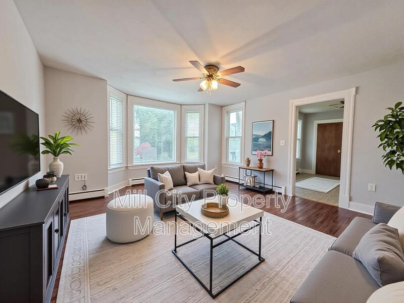 Manchester Condo: 463 Lake Avenue - 1