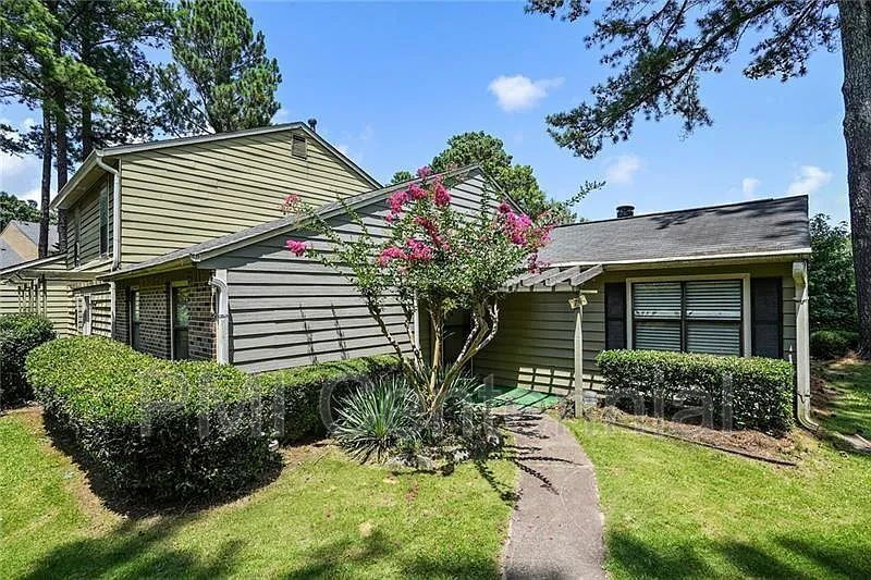 Lawrenceville Townhome: 76 Sandalwood Circle