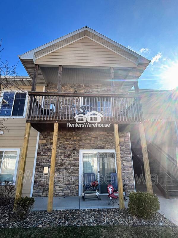 Des Moines Condo: 2000 Meadow Ct