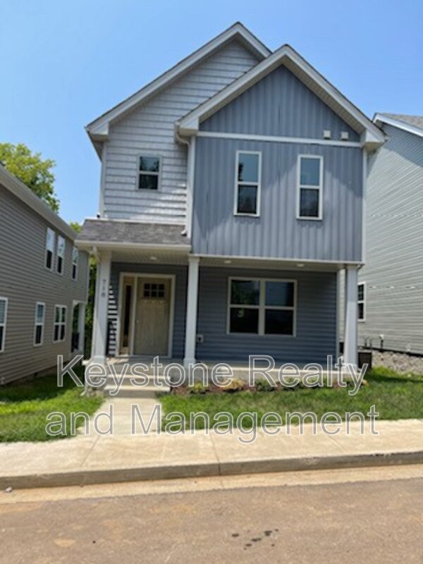 Clarksville House: 718 Perkins Avenue
