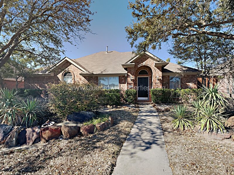 Frisco House: 8401 Greenfield Dr