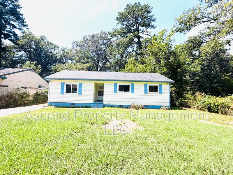 Chattanooga House: 717 Caruthers Rd