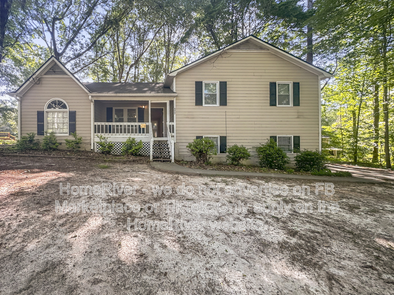 Dallas House: 177 Alma Dr