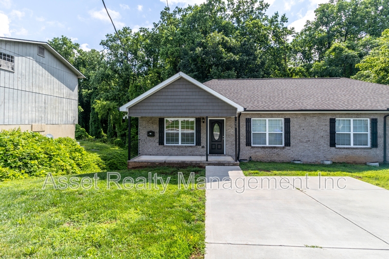 Oak Ridge Condo: 252-254 Highland Avenue - 254