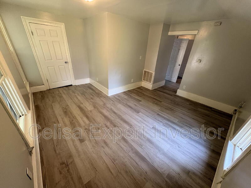 Fort Wayne Condo: 2401 Miner Street(G)