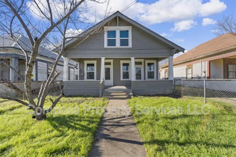 Waco House: 817. S. 10th St