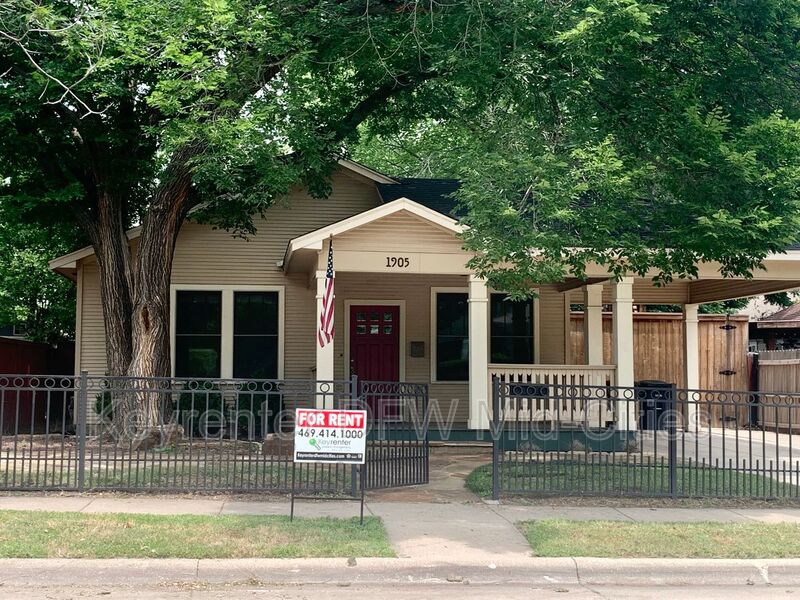 Fort Worth House: 1905 South Henderson Street