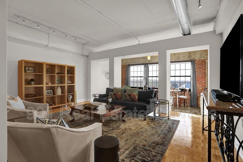 Memphis Condo: 505 Tennessee Street